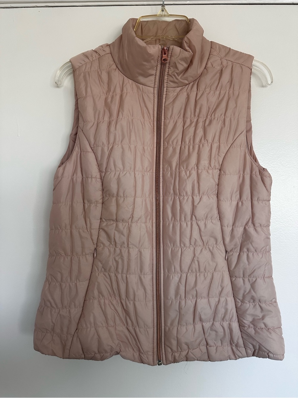 Sleeveless Quilted Vest in Dusty Rose